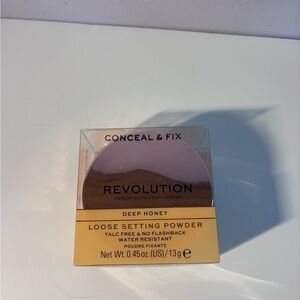 Revolution Conceal & Fix Loose Setting Powder — Deep Honey (Gold Cap)